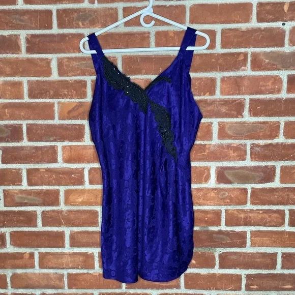 Vintage 90’s Victoria Secret purple and black lingerie slip dress with lace - Picture 3 of 6